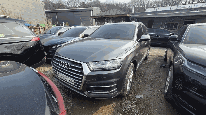 Q7 사진