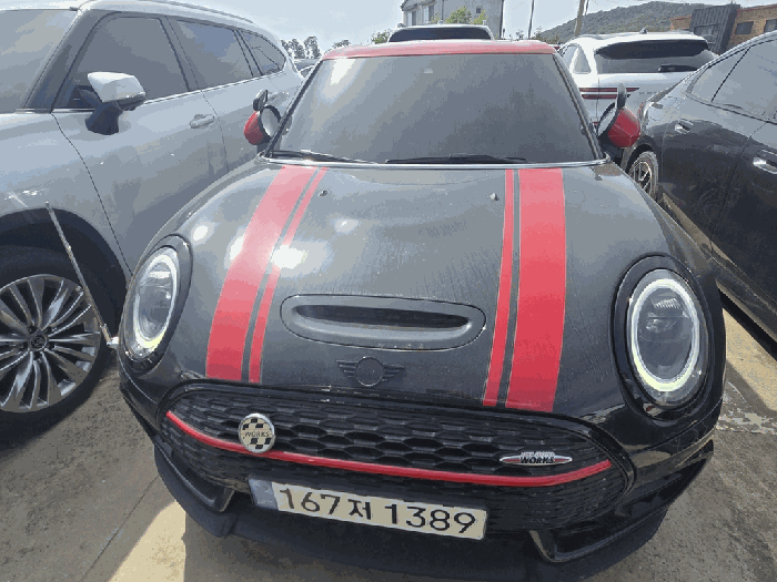 MINI John Cooper Works Clubman ALL4 사진